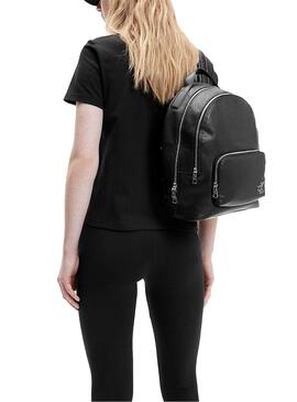 T-Shirt Calvin Klein Blocking Schwarz Für Damen