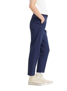 Hose Levis Essential Chino Marineblau für Damen