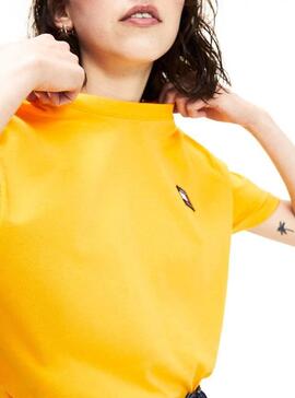 T-Shirt Tommy Jeans Badge Gelb Für Damen