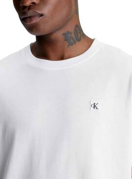 T-Shirt Calvin Klein Jeans Embro Badge Weiss
