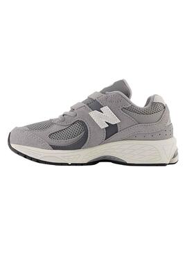 Sneakers New Balance 2002 mit Klettverschluss für Kinder.