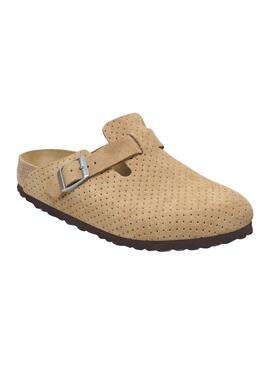 Bitte geben Sie mir nur die Übersetzung ins Deutsche von: Birkenstock Boston Perforated Camel Clogs.