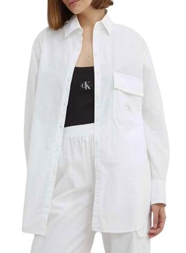 Bluse Calvin Klein Jeans Utility weiß für Damen.