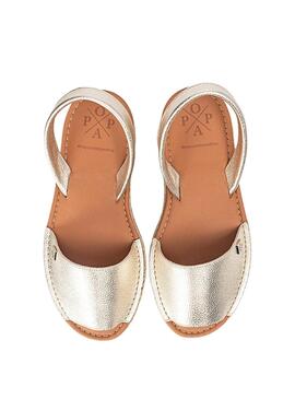 Menorquina Popa Saona in Gold laminierter Damenschuh