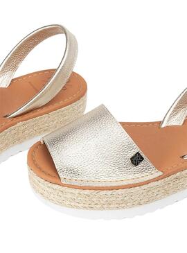 Menorquina Popa Saona in Gold laminierter Damenschuh