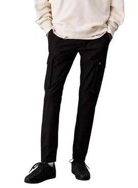 Calvin Klein Skinny Cargo-Hose in Schwarz für Herren
