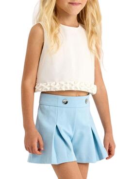 Kurze Hose Mayoral mit blauen Falten für Mädchen.