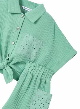 Mayoral-Set mit Shorts und durchbrochener Bluse für Mädchen.