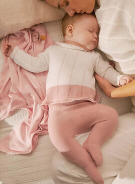 Schlafanzug Mayoral rosa Strickstrumpfhose für Babys.