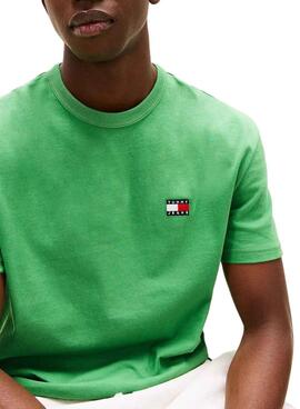 Tommy Jeans Badge T-Shirt in Grün für Herren.