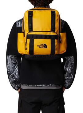Rucksack The North Face Base Camp gelb für Damen und Herren.
