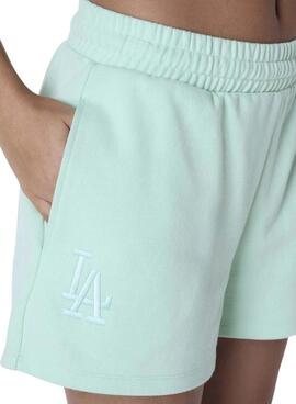 Kurze Hose New Era LA Dodgers Essential in Grün für Damen.