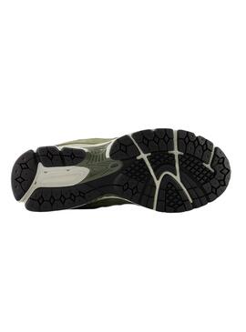 Turnschuhe New Balance U2002R CA grün für Herren