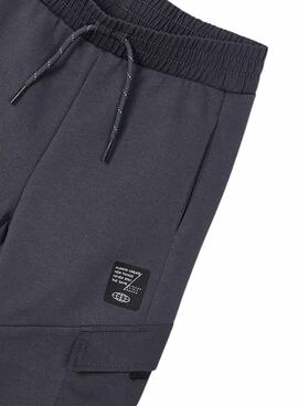 Cargohose Mayoral grauer Punkt für Jungen.