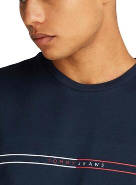 T-shirt Tommy Jeans Graphic   in Marineblau für Männer.