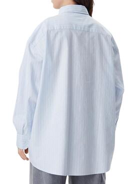 Hemd Tommy Jeans Badge gestreiftes Blusenhemd in Blau und Weiß für Frauen.