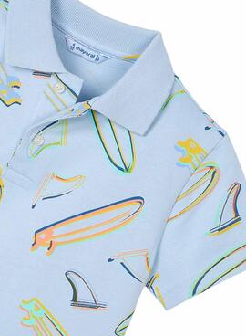 Polo Mayoral    mit himmelblauen bedruckten Tabellen.