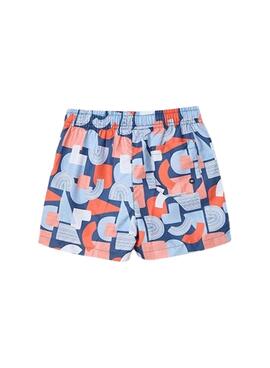 Badeanzug von Mayoral mit blauem und korallenrotem Muster für Jungen.