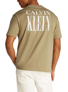 T-Shirt Calvin Klein Jeans Serif beige für Herren.
