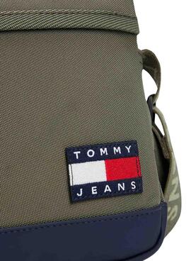 Umhängetasche Tommy Jeans Essential in Grün für Männer.