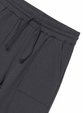 Lange graue Mädchenhose Mayoral aus Frottee mit weitem Beinschnitt.