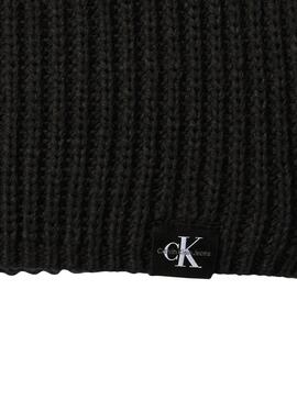 Set Mütze und Schal von Calvin Klein in Schwarz für Kinder.