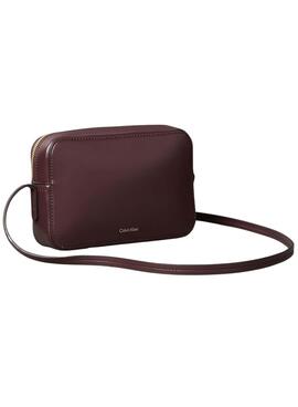 Tasche Calvin Klein Monogramm in Granatrot für Damen.