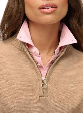 Superdry Damen Zip-Neck Jersey in Kamelhaarfarben.