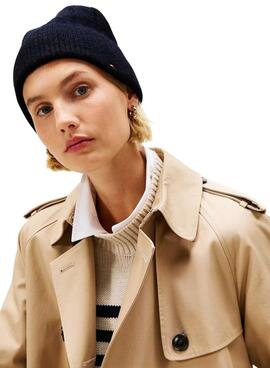 Mütze aus Tommy Hilfiger Fluffy Wolle in Marineblau für Damen.