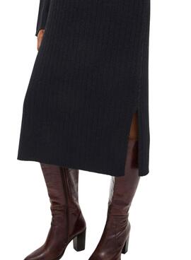 Schwarzes Vila Vilassia Strickkleid mit Rollkragen für Damen.