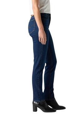 Dunkle Levis 312 Slim Jeans für Damen