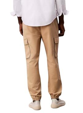 Cargo-Hose Calvin Klein Jeans Elastic Twill beige für Herren.