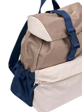 Rucksack Mayoral mit Klappenverschluss in Toastfarbe für Jungen und Mädchen