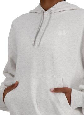 Basic New Balance Kapuzenpullover in Grau für Damen.