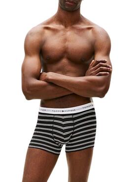Dreierpack Tommy Hilfiger Trunk Signature bedruckte Boxershorts für Herren.