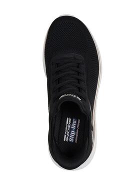 Skechers BOBS Squad Turnschuhe in Schwarz für Damen.