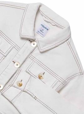 Mayoral Kurzjacke aus rohem Material für Mädchen.