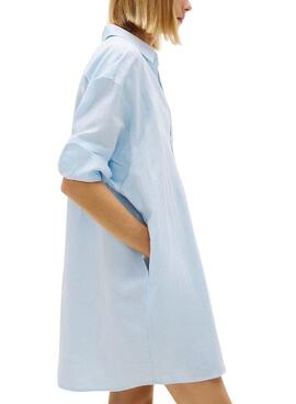 Kleid im Oversize-Stil aus blauem Leinen von Tommy Jeans für Damen.