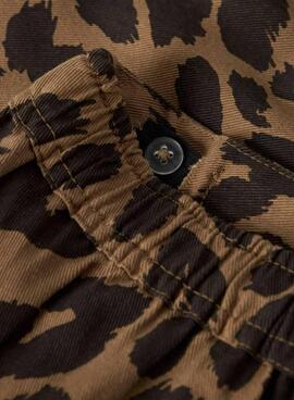 Kurze Hose von Name It mit braunem Tiermuster für Mädchen.