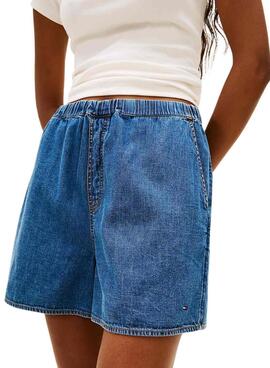 Tommy Jeans Chambray Shorts für Damen.