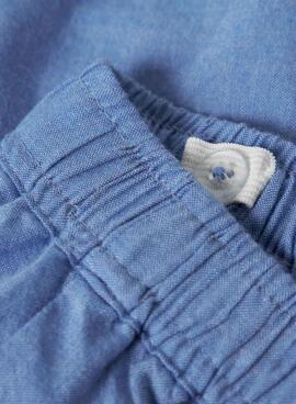 Kurze Hose Name It mit englischem Stickmuster in Blau für Mädchen.