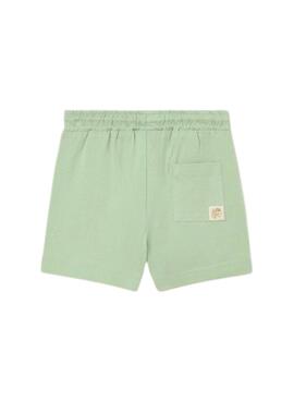 Dreiteiliges Mayoral-Set in Chamäleon-Grün für Baby-Jungen.